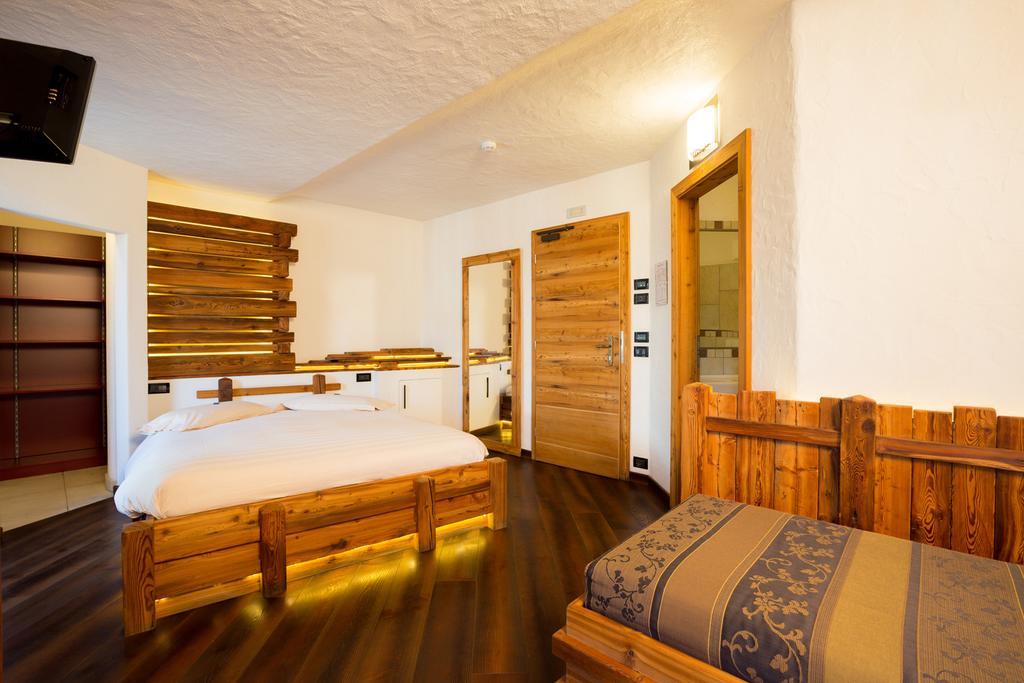 Hotel Pontiglia Livigno Exterior foto