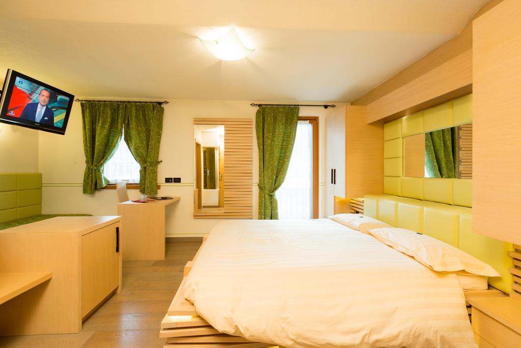 Hotel Pontiglia Livigno Exterior foto