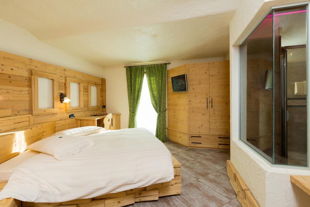 Hotel Pontiglia Livigno Exterior foto